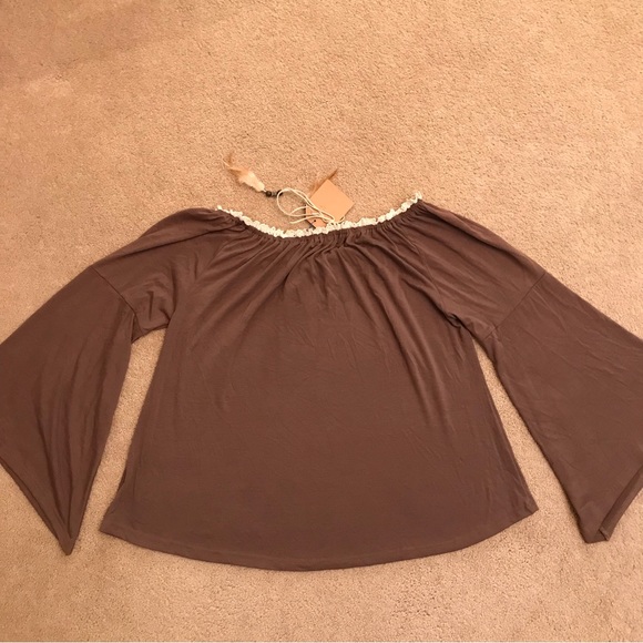 Kori America Off The Shoulder Top NEW Womens Size Small Mocha White Bell Sleeve - Picture 3 of 10
